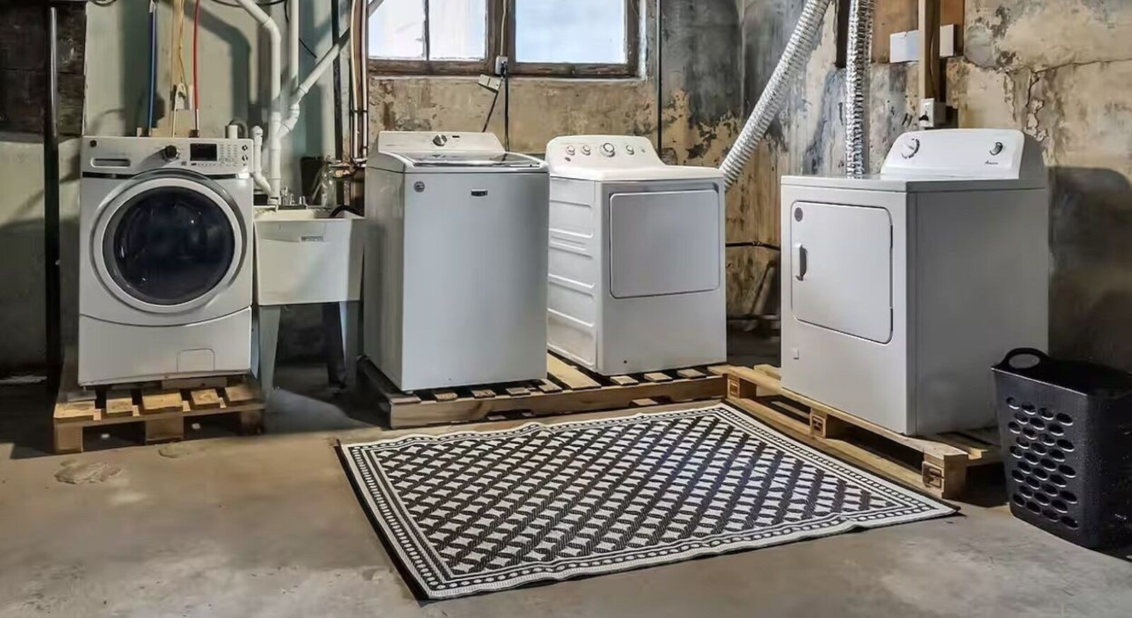 Laundry facilities in the Buffalo Loft
